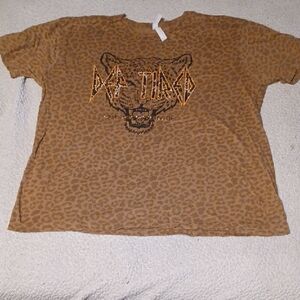 Leopard Graphic Short Sleeve Tee